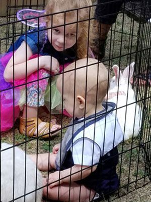 GIRL W BUNNIES